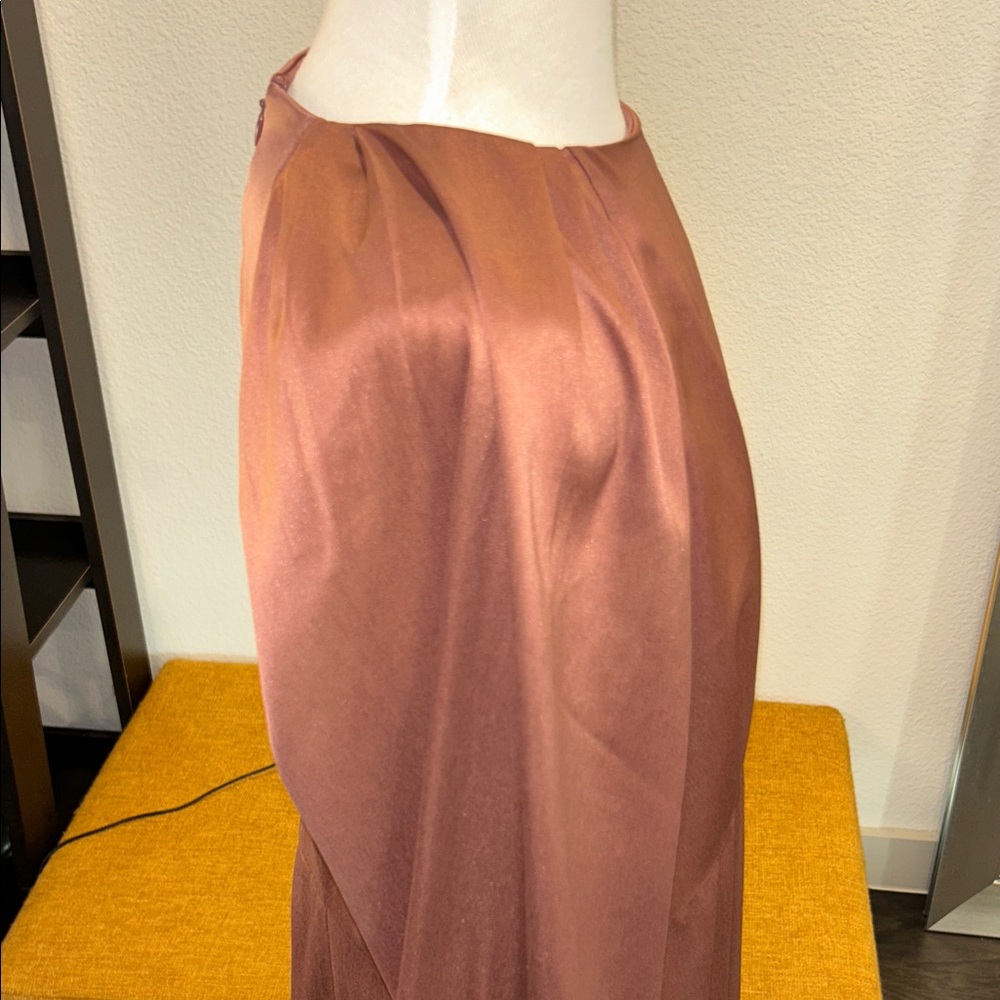Chic Long Sleeve Dress in Warm Brown - Picture 4 of 7